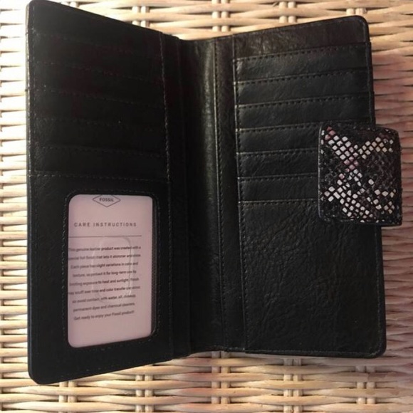 Brand new Fossil leather wallet - Picture 3 of 4